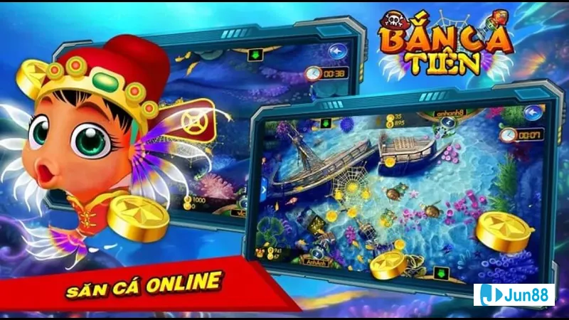 Một con cá lớn bơi trong đại dương